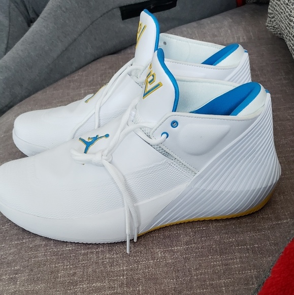 russell westbrook ucla shoes